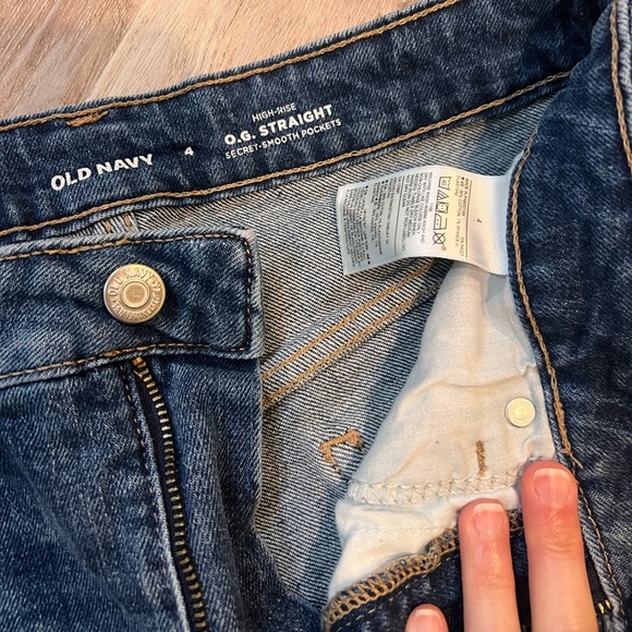 ⭐️ BOGO ⭐️ Old Navy, High Rise OG Straight denim shirt, size 4 - Picture 2 of 4